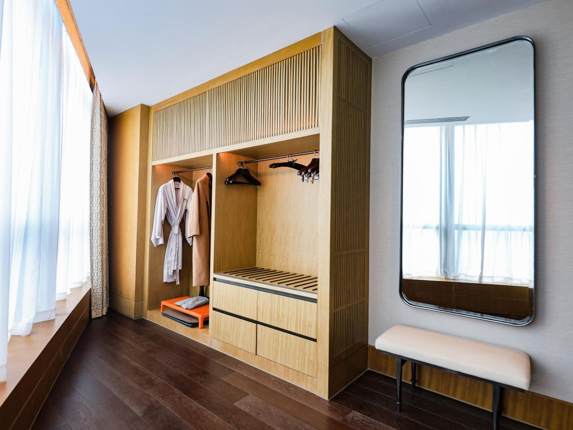 Mgm West Bund 5*