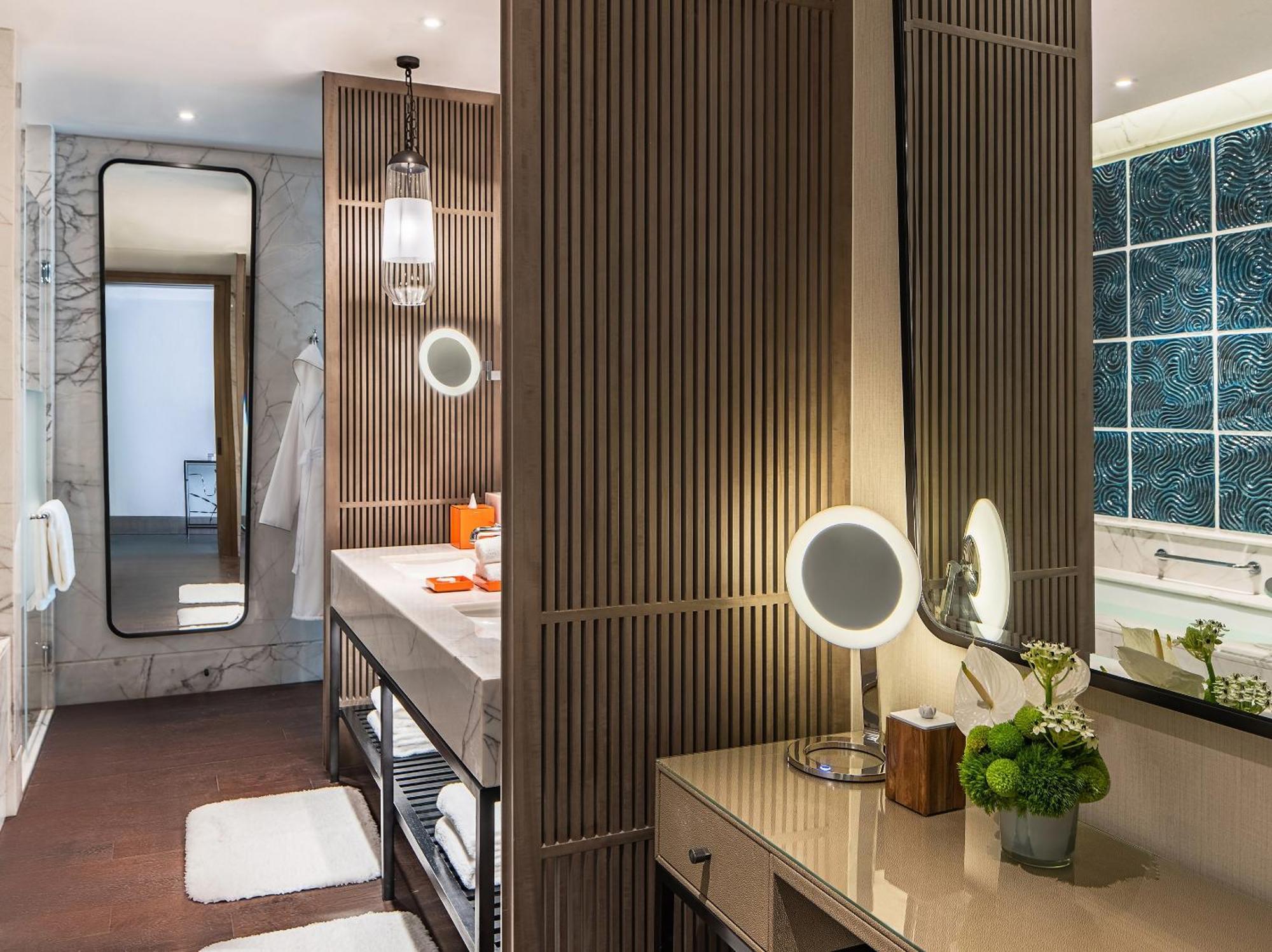 Hotel Mgm West Bund